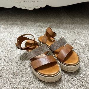 DibaTrue Espadrilles Size 8